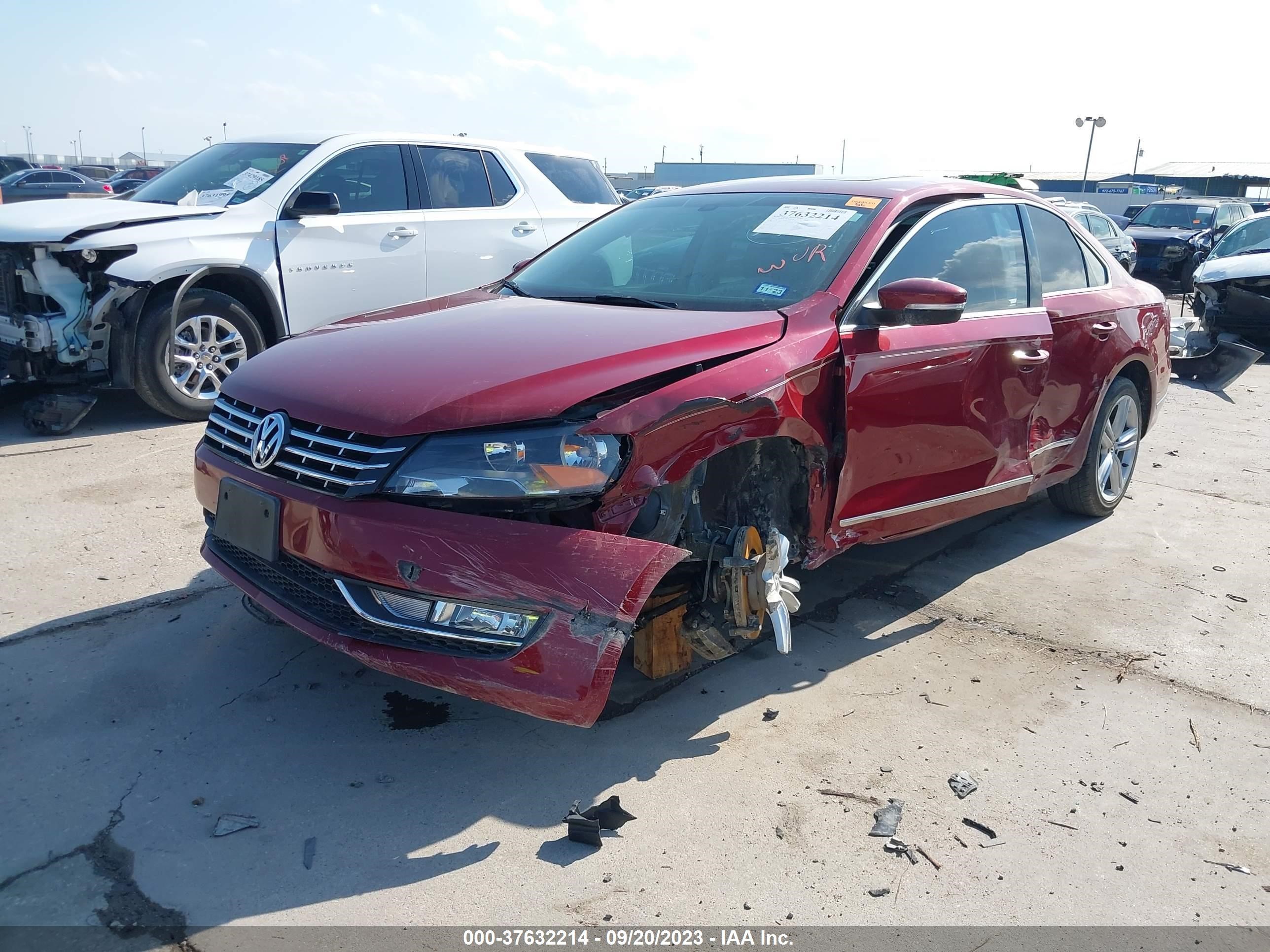 Photo 1 VIN: 1VWCV7A32FC103179 - VOLKSWAGEN PASSAT 