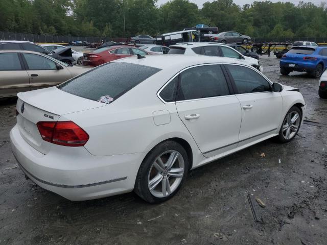 Photo 2 VIN: 1VWCV7A33FC036835 - VOLKSWAGEN PASSAT 