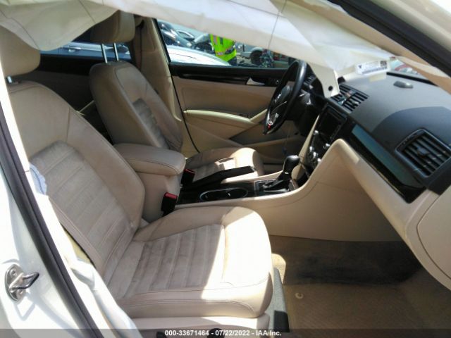 Photo 4 VIN: 1VWCV7A34FC005044 - VOLKSWAGEN PASSAT 