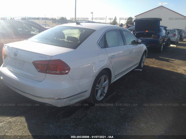 Photo 3 VIN: 1VWCV7A34FC016142 - VOLKSWAGEN PASSAT 