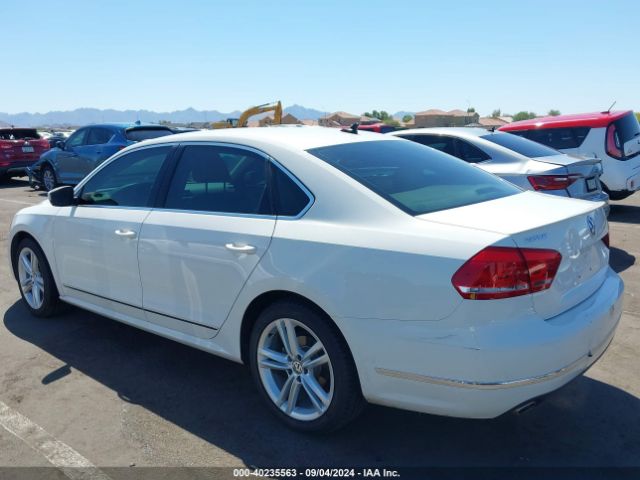 Photo 2 VIN: 1VWCV7A34FC064790 - VOLKSWAGEN PASSAT 