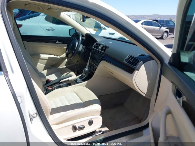 Photo 4 VIN: 1VWCV7A34FC064790 - VOLKSWAGEN PASSAT 