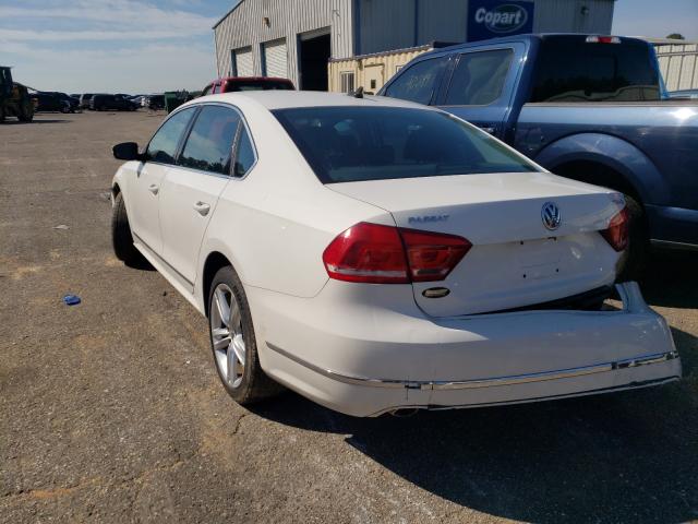 Photo 2 VIN: 1VWCV7A37FC001781 - VOLKSWAGEN PASSAT 