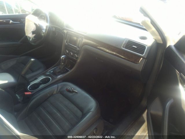 Photo 4 VIN: 1VWCV7A37FC036854 - VOLKSWAGEN PASSAT 