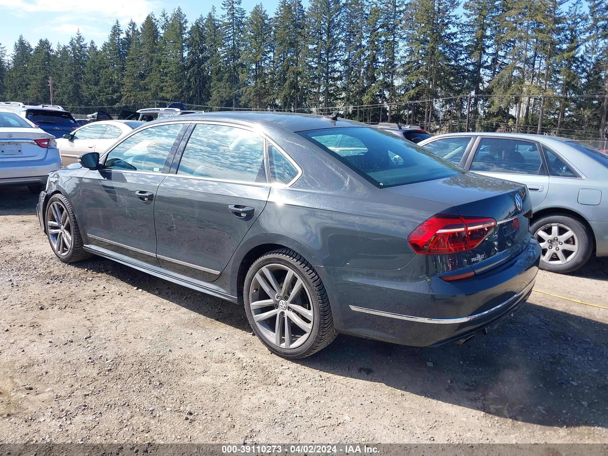 Photo 2 VIN: 1VWDT7A30HC013414 - VOLKSWAGEN PASSAT 