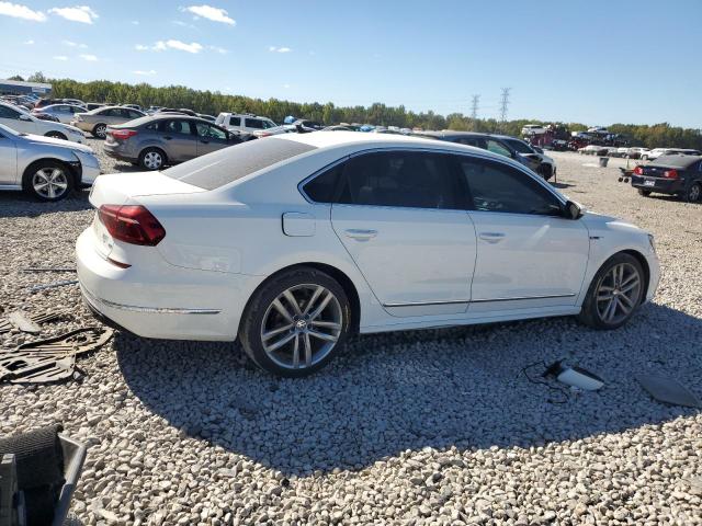 Photo 2 VIN: 1VWDT7A30HC055145 - VOLKSWAGEN PASSAT 