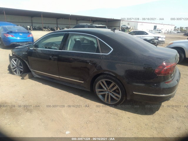 Photo 2 VIN: 1VWDT7A30HC069952 - VOLKSWAGEN PASSAT 