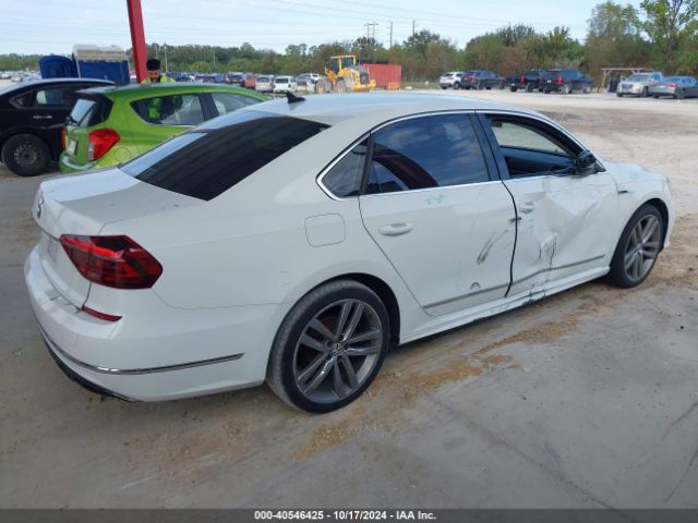 Photo 3 VIN: 1VWDT7A30HC073550 - VOLKSWAGEN PASSAT 