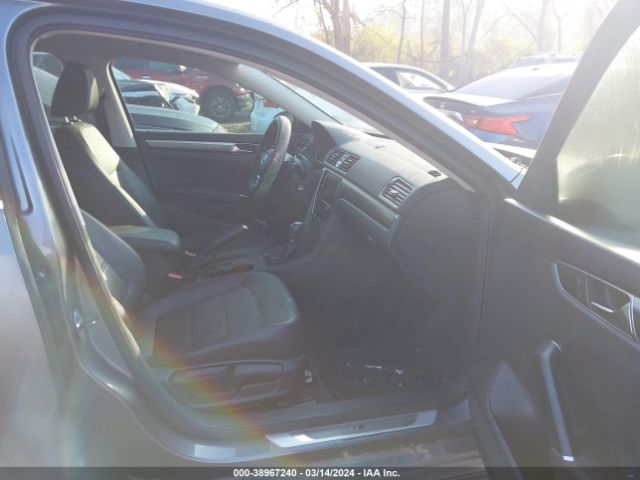 Photo 4 VIN: 1VWDT7A31HC009453 - VOLKSWAGEN PASSAT 