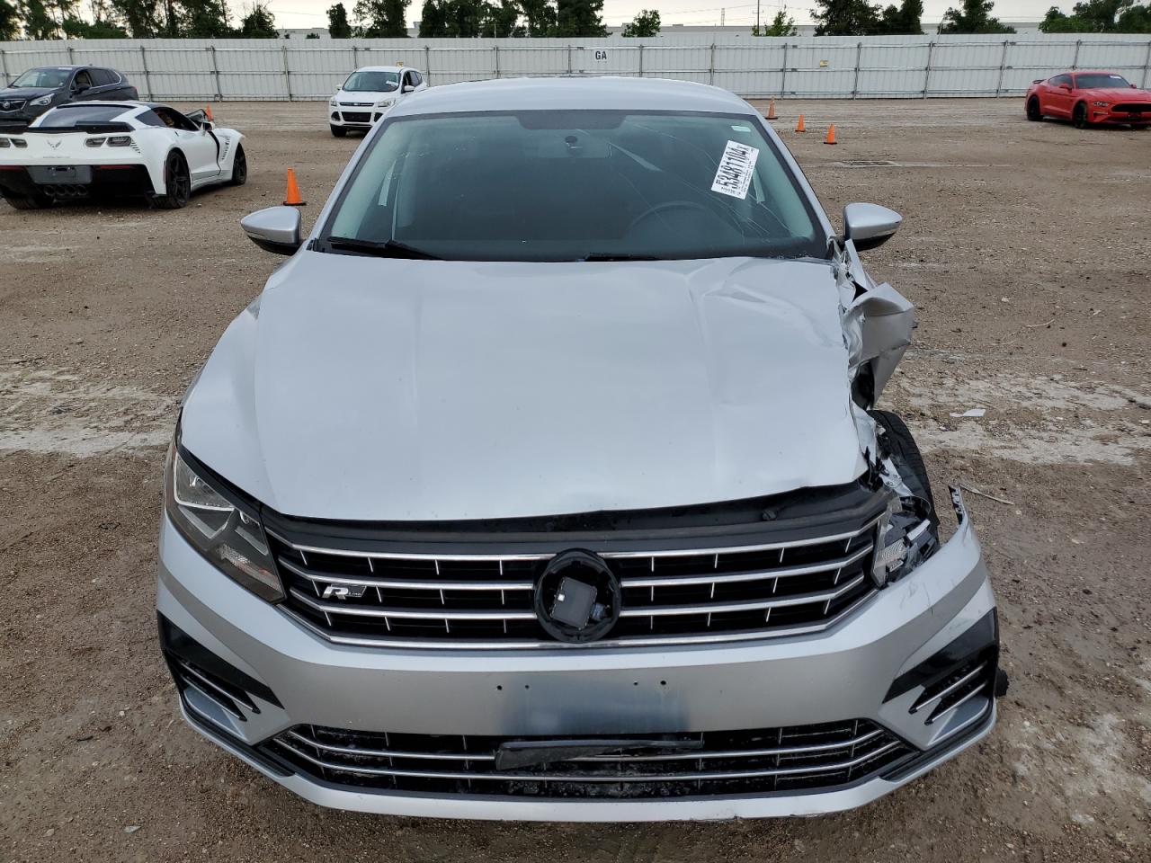 Photo 4 VIN: 1VWDT7A31HC010750 - VOLKSWAGEN PASSAT 