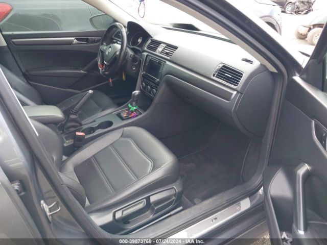 Photo 4 VIN: 1VWDT7A31HC028228 - VOLKSWAGEN PASSAT 