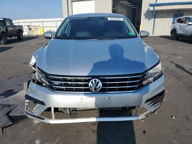 Photo 4 VIN: 1VWDT7A31HC032196 - VOLKSWAGEN PASSAT 