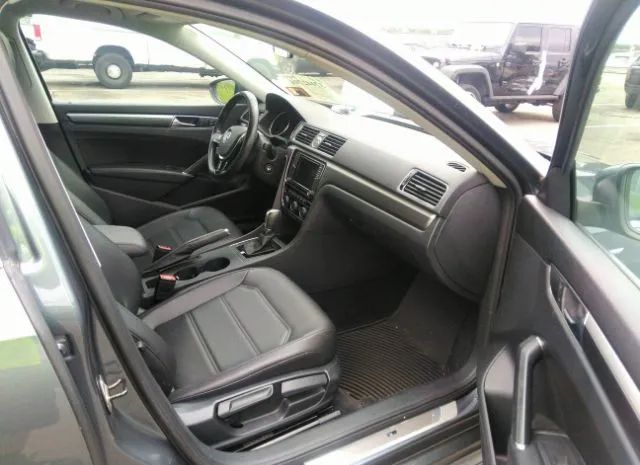 Photo 4 VIN: 1VWDT7A31HC045370 - VOLKSWAGEN PASSAT 