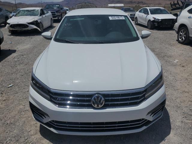 Photo 4 VIN: 1VWDT7A31HC057518 - VOLKSWAGEN PASSAT 