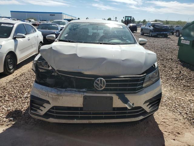 Photo 4 VIN: 1VWDT7A32HC019750 - VOLKSWAGEN PASSAT R-L 