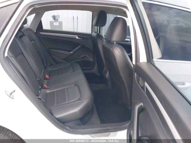 Photo 7 VIN: 1VWDT7A32HC042302 - VOLKSWAGEN PASSAT 