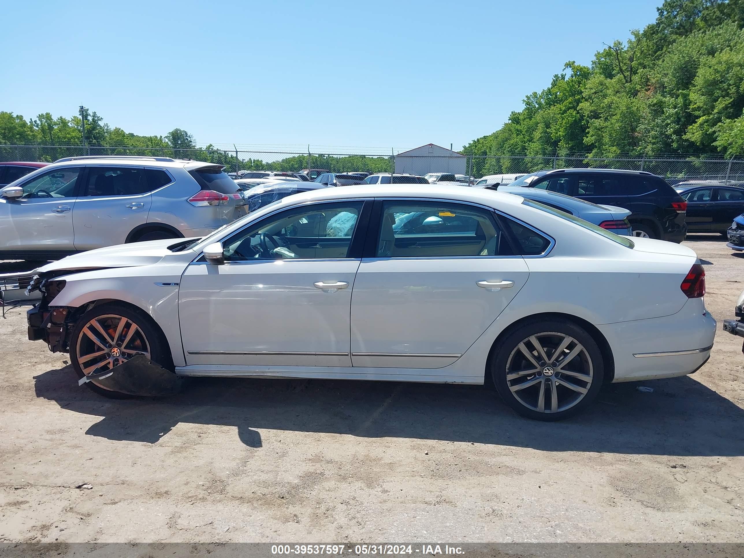 Photo 14 VIN: 1VWDT7A32HC057284 - VOLKSWAGEN PASSAT 