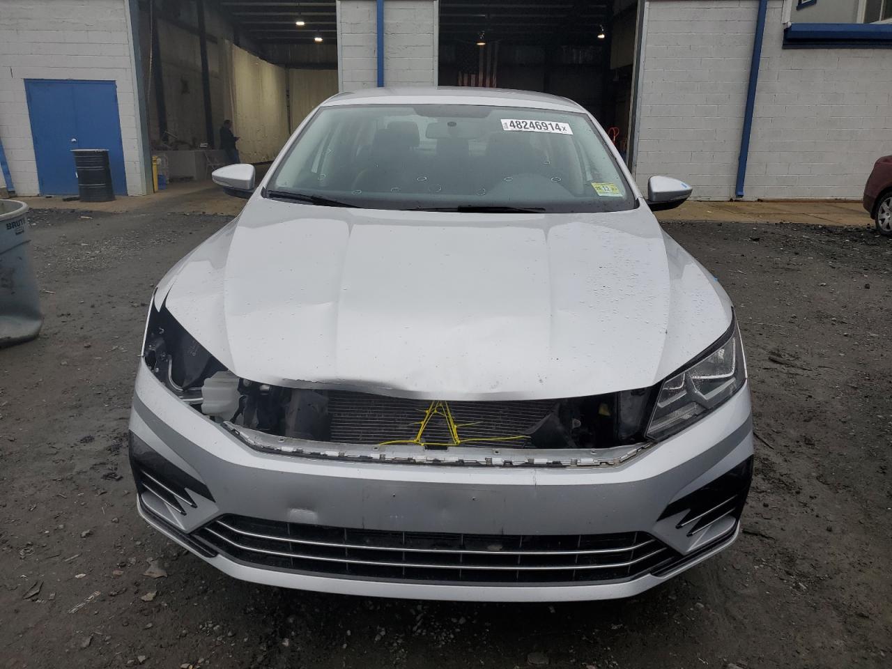 Photo 4 VIN: 1VWDT7A33HC029428 - VOLKSWAGEN PASSAT 