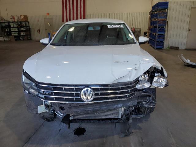 Photo 4 VIN: 1VWDT7A33HC041515 - VOLKSWAGEN PASSAT R-L 