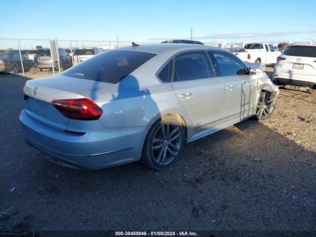 Photo 3 VIN: 1VWDT7A33HC042082 - VOLKSWAGEN PASSAT 