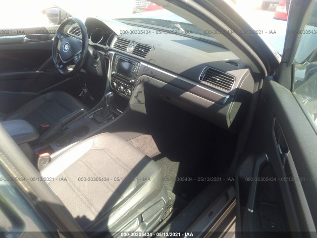 Photo 4 VIN: 1VWDT7A33HC069038 - VOLKSWAGEN PASSAT 