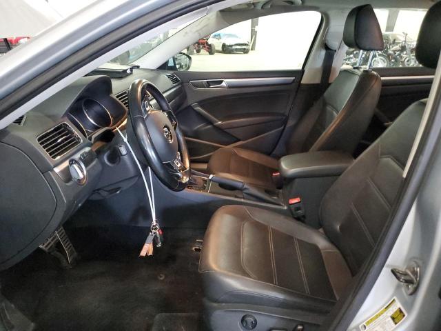 Photo 6 VIN: 1VWDT7A34HC015389 - VOLKSWAGEN PASSAT R-L 