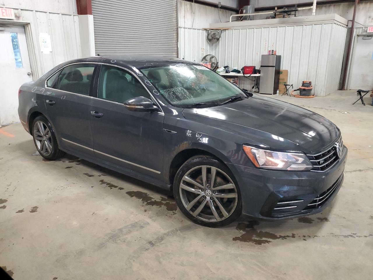 Photo 3 VIN: 1VWDT7A34HC039532 - VOLKSWAGEN PASSAT 