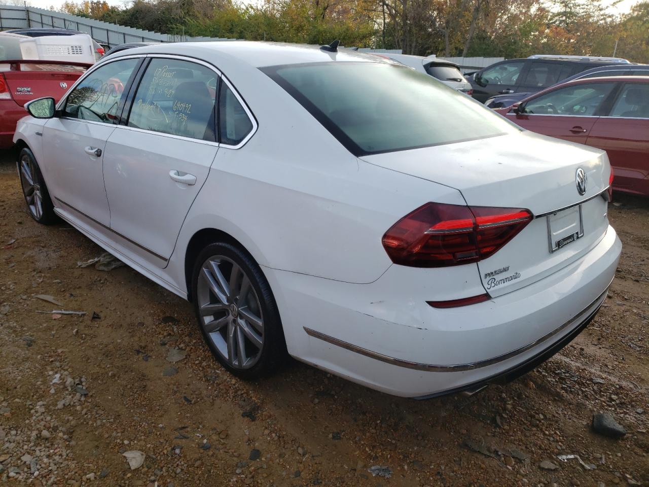 Photo 2 VIN: 1VWDT7A34HC085913 - VOLKSWAGEN PASSAT 