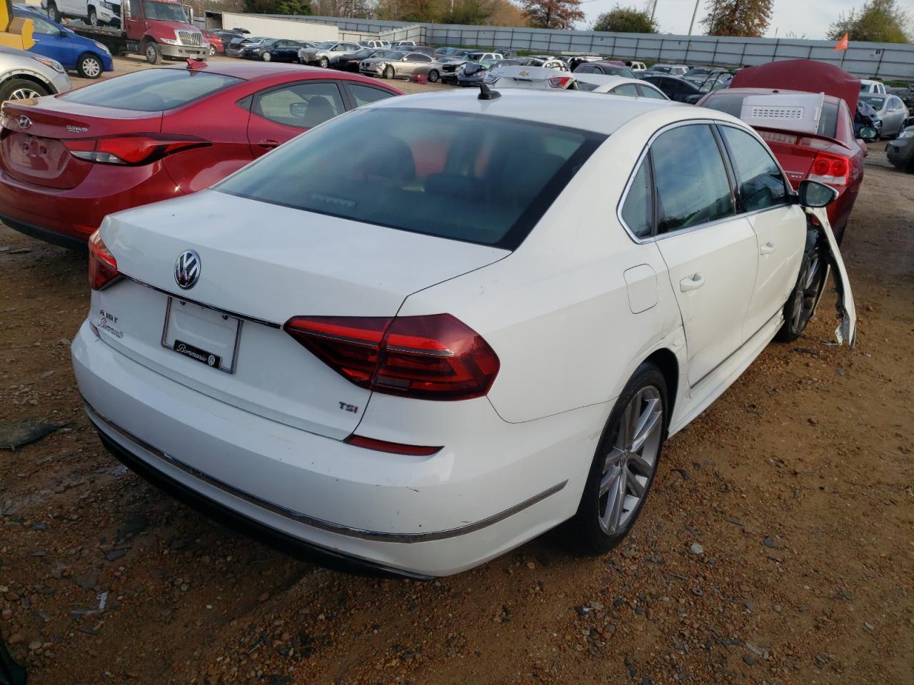 Photo 3 VIN: 1VWDT7A34HC085913 - VOLKSWAGEN PASSAT 