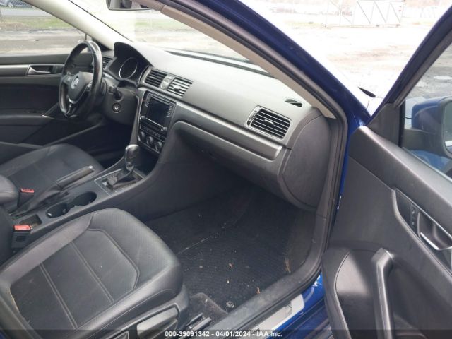 Photo 4 VIN: 1VWDT7A35HC007933 - VOLKSWAGEN PASSAT 