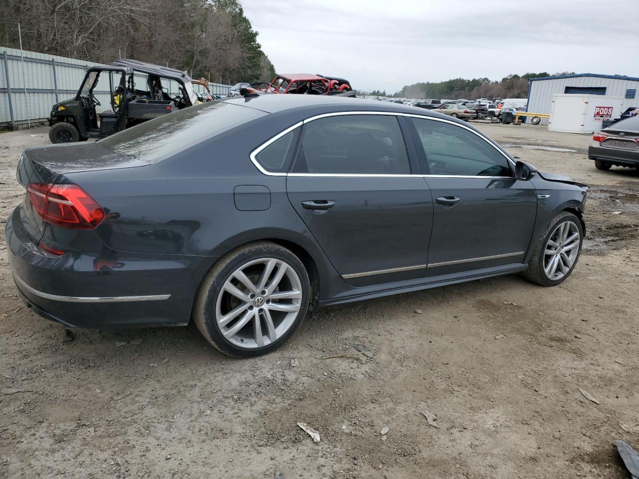 Photo 2 VIN: 1VWDT7A36HC053366 - VOLKSWAGEN PASSAT 