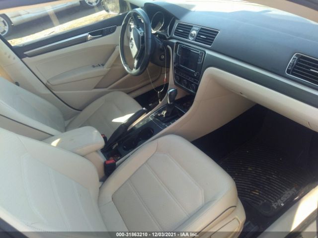 Photo 4 VIN: 1VWDT7A36HC069468 - VOLKSWAGEN PASSAT 