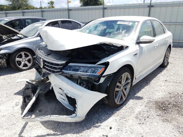 Photo 1 VIN: 1VWDT7A38HC030168 - VOLKSWAGEN PASSAT R-L 