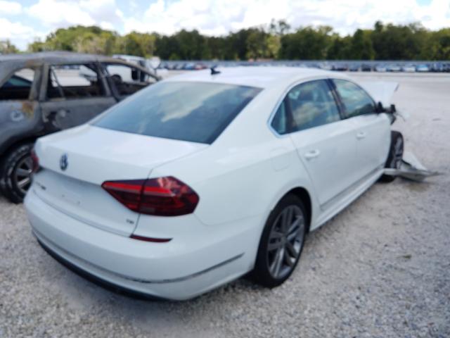 Photo 3 VIN: 1VWDT7A38HC030168 - VOLKSWAGEN PASSAT R-L 