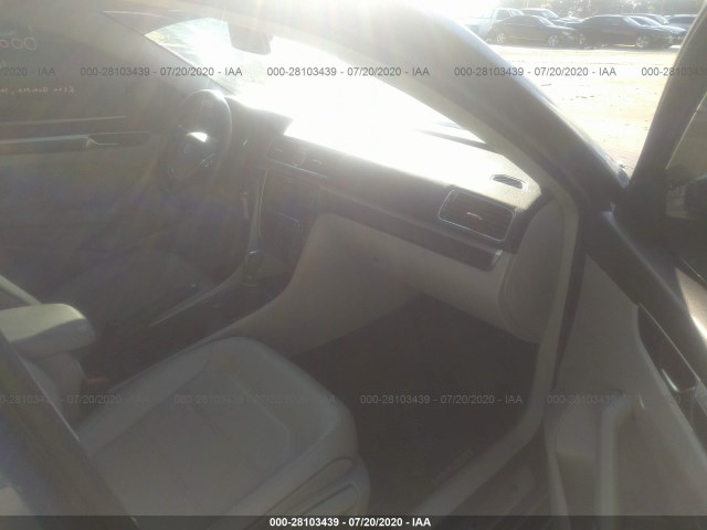 Photo 4 VIN: 1VWDT7A38HC069083 - VOLKSWAGEN PASSAT 