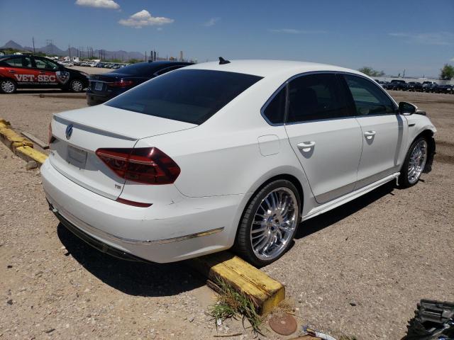 Photo 2 VIN: 1VWDT7A38HC072243 - VOLKSWAGEN PASSAT 