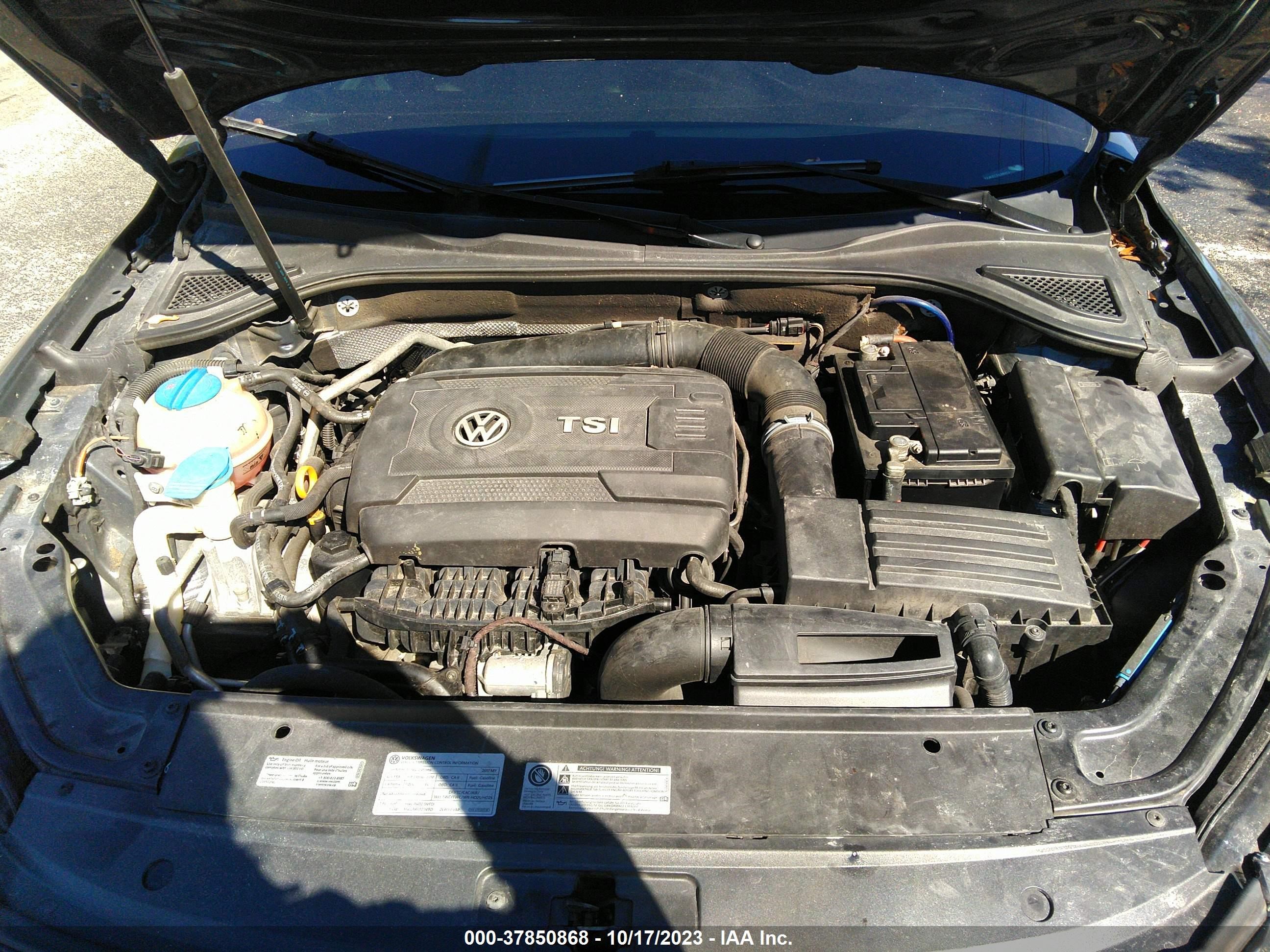 Photo 9 VIN: 1VWDT7A39HC010110 - VOLKSWAGEN PASSAT 