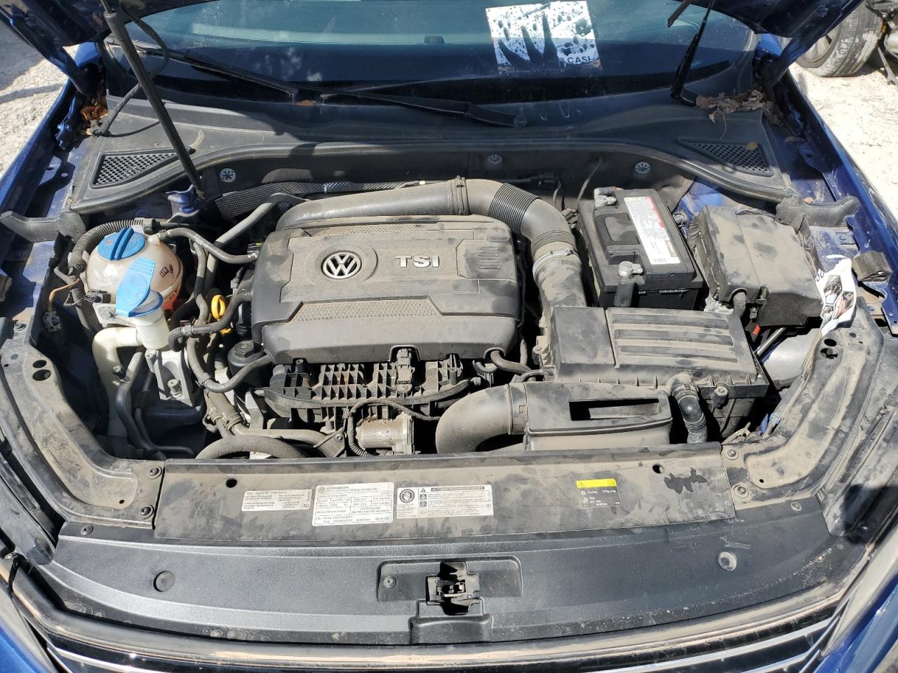 Photo 10 VIN: 1VWDT7A3XHC005689 - VOLKSWAGEN PASSAT 