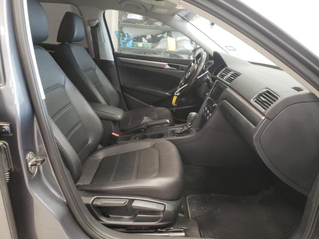 Photo 4 VIN: 1VWDT7A3XHC055055 - VOLKSWAGEN PASSAT 