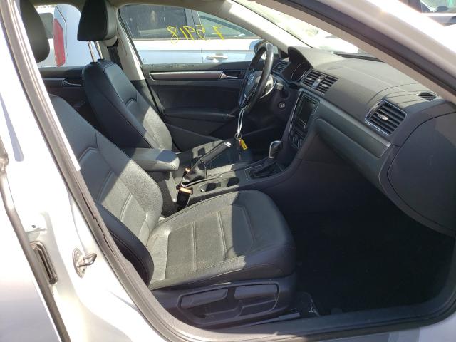 Photo 4 VIN: 1VWDT7A3XHC057226 - VOLKSWAGEN PASSAT 