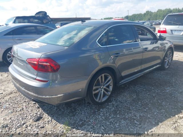 Photo 3 VIN: 1VWDT7A3XHC070378 - VOLKSWAGEN PASSAT 