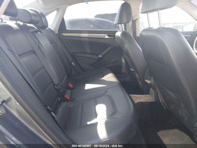 Photo 7 VIN: 1VWDT7A3XHC070378 - VOLKSWAGEN PASSAT 