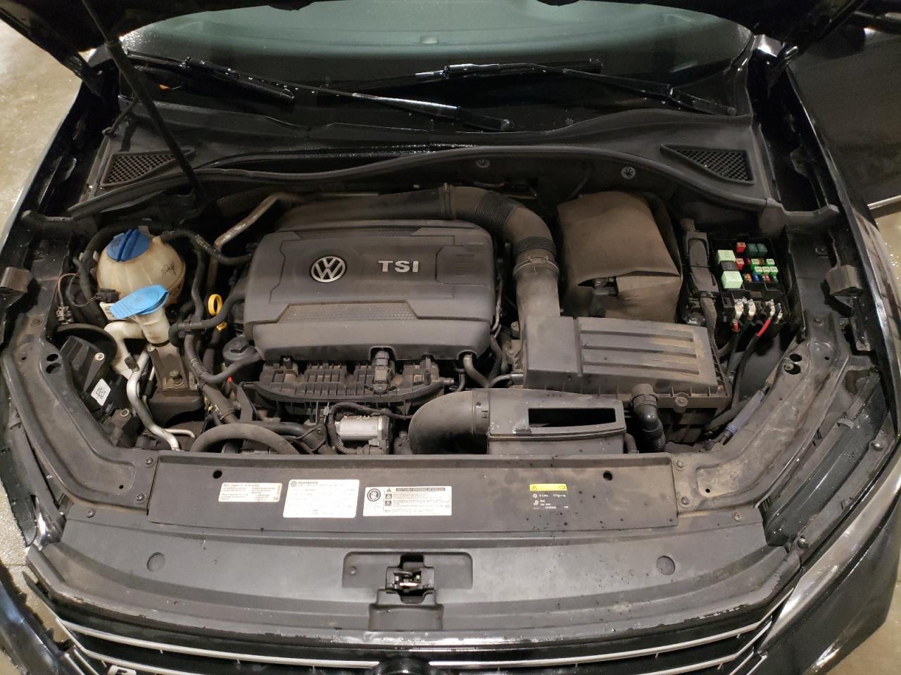 Photo 10 VIN: 1VWDT7A3XHC080716 - VOLKSWAGEN PASSAT 