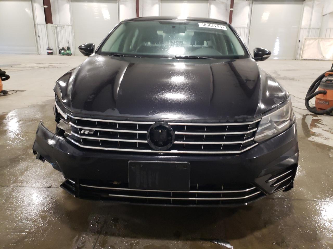 Photo 4 VIN: 1VWDT7A3XHC080716 - VOLKSWAGEN PASSAT 