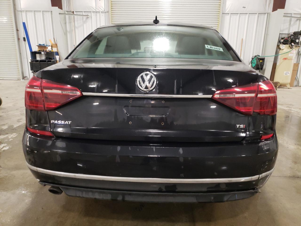 Photo 5 VIN: 1VWDT7A3XHC080716 - VOLKSWAGEN PASSAT 