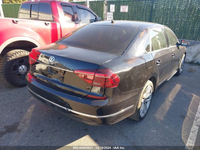 Photo 3 VIN: 1VWGT7A30HC040691 - VOLKSWAGEN PASSAT 