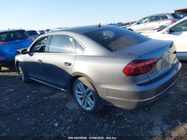 Photo 2 VIN: 1VWGT7A31HC048878 - VOLKSWAGEN PASSAT 