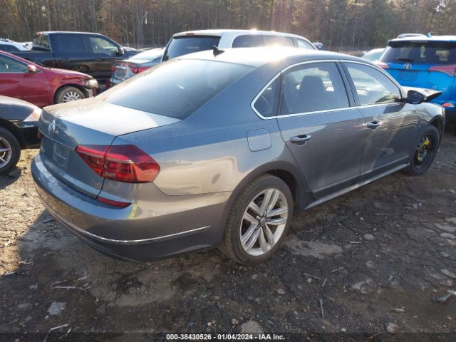 Photo 3 VIN: 1VWGT7A31HC048878 - VOLKSWAGEN PASSAT 