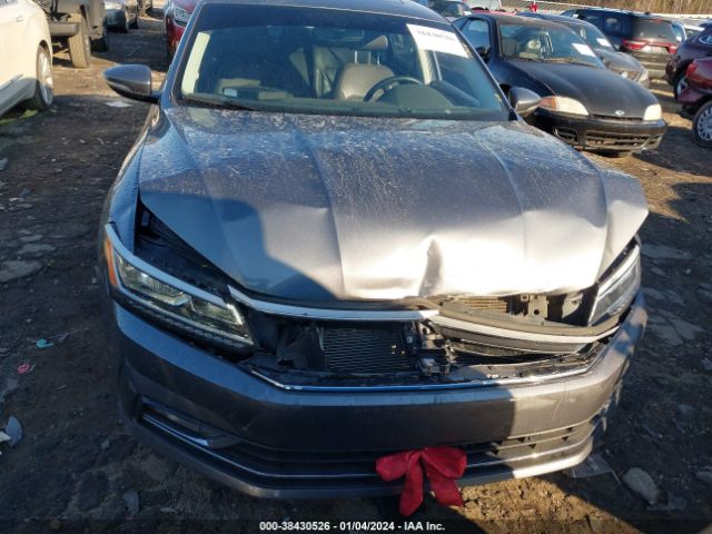 Photo 5 VIN: 1VWGT7A31HC048878 - VOLKSWAGEN PASSAT 