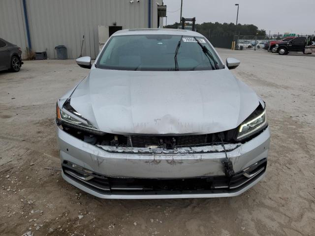 Photo 4 VIN: 1VWGT7A31HC072131 - VOLKSWAGEN PASSAT 